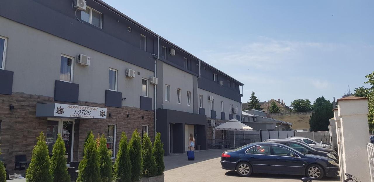 Hotel Dnd-X Pančevo Esterno foto
