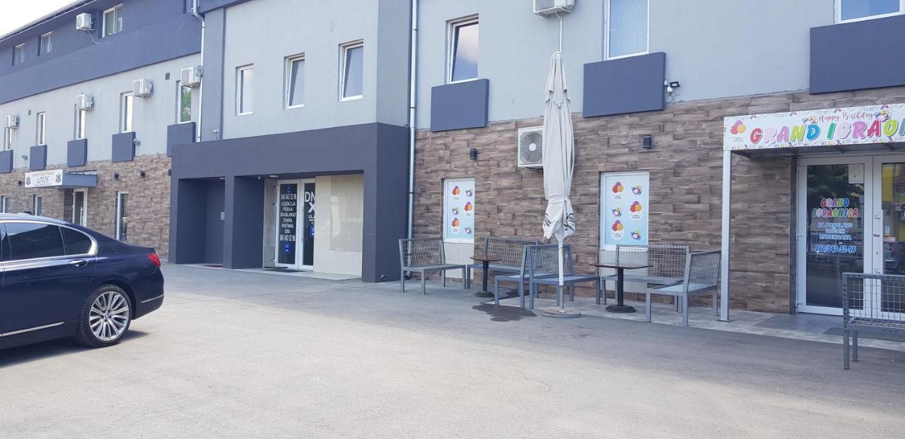 Hotel Dnd-X Pančevo Esterno foto