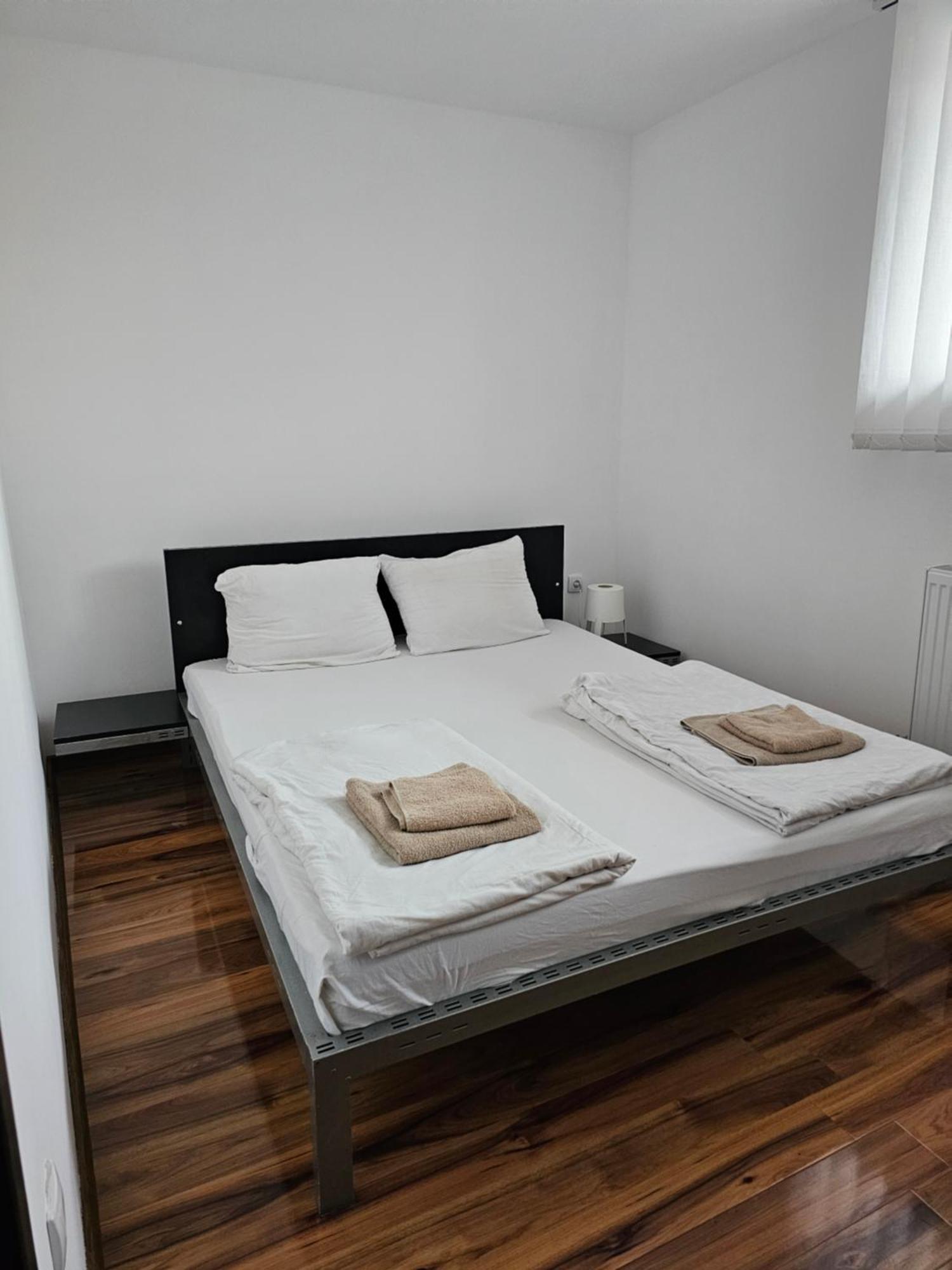Hotel Dnd-X Pančevo Esterno foto