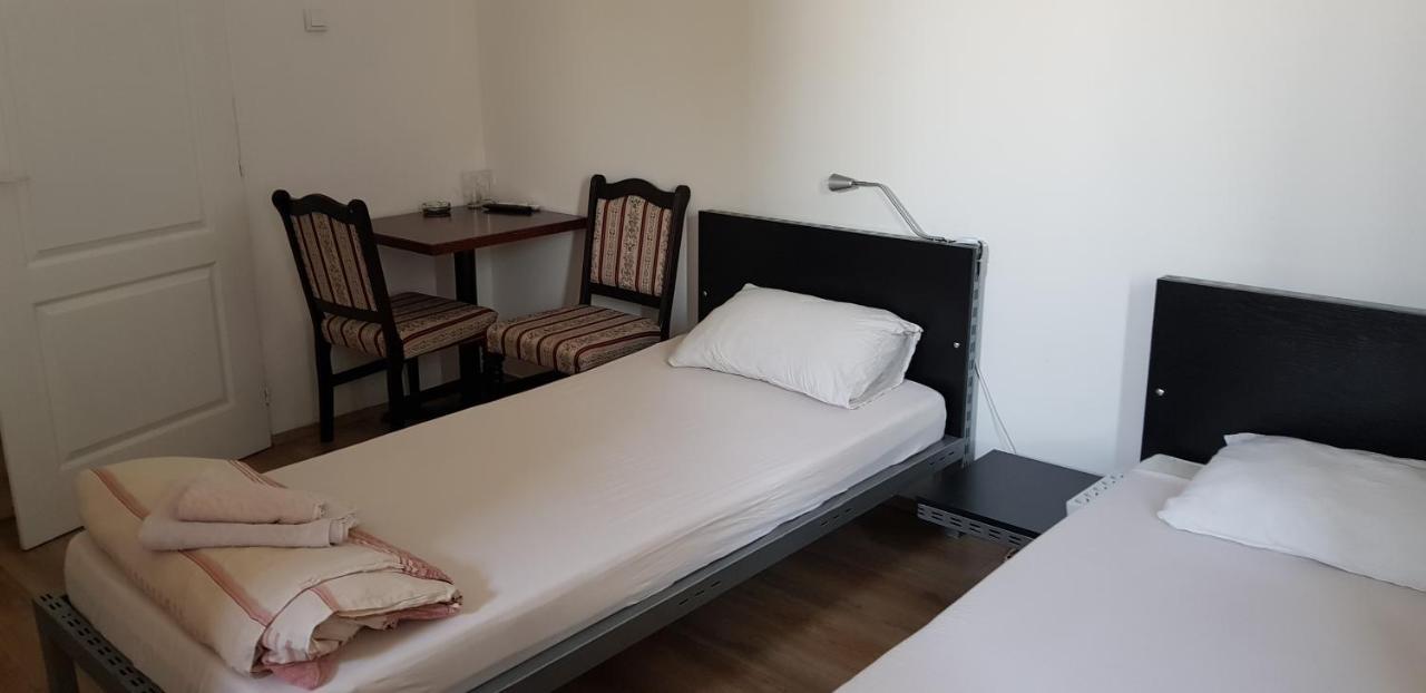 Hotel Dnd-X Pančevo Esterno foto