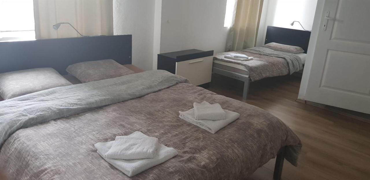 Hotel Dnd-X Pančevo Esterno foto