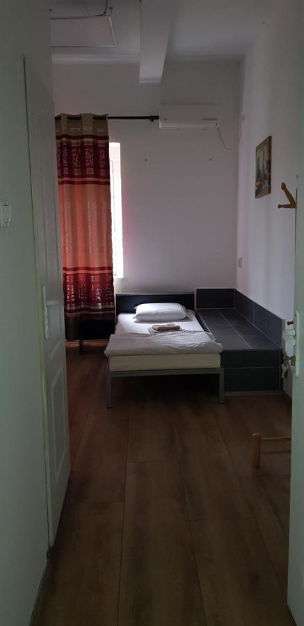 Hotel Dnd-X Pančevo Esterno foto